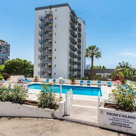 Cozy - Superb Location - Long Rates! Apartment *